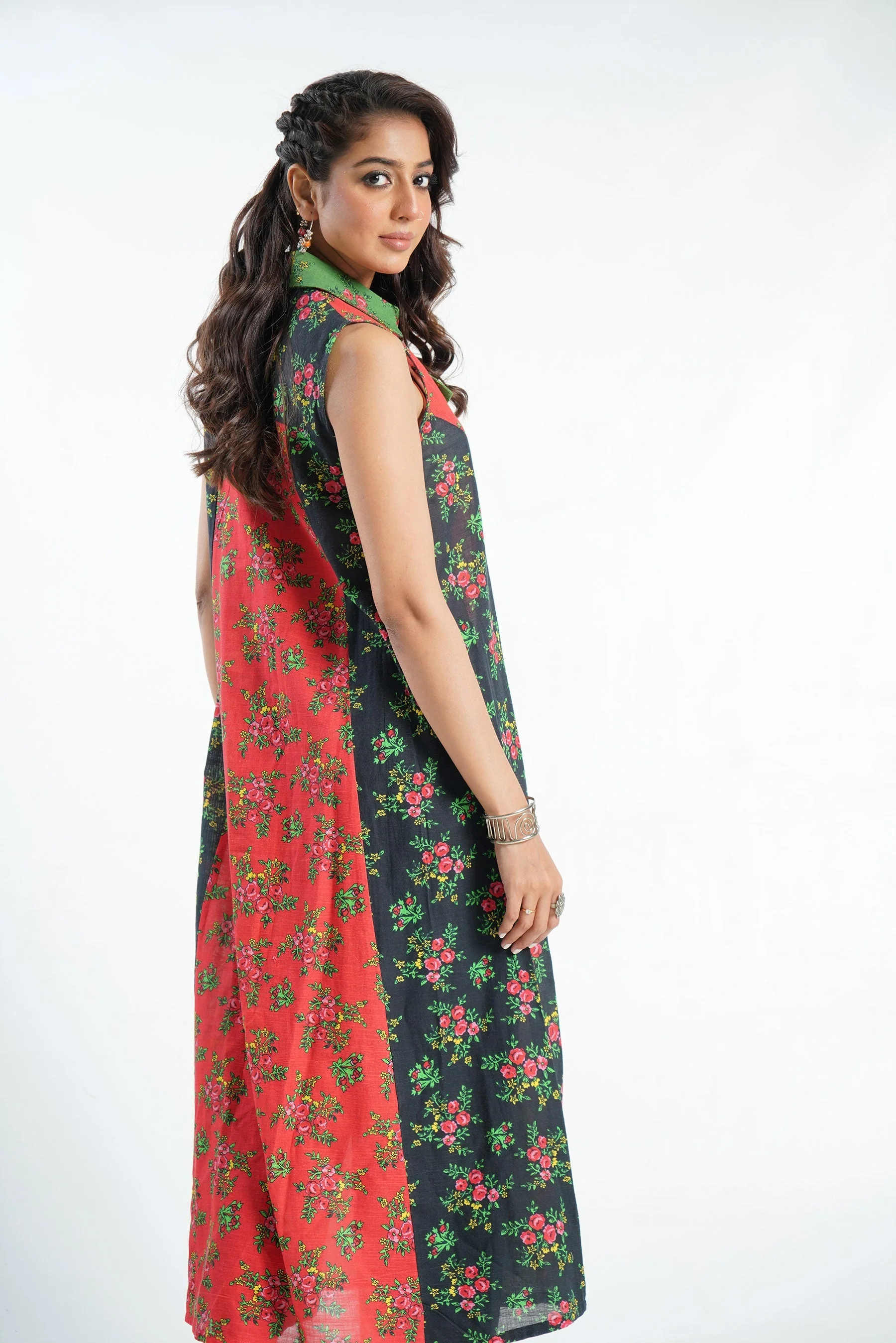 1 Piece Printed Slub Khaddar Shrug (CR3015) - Image 3